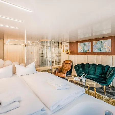 Hausboot Relax Sagard