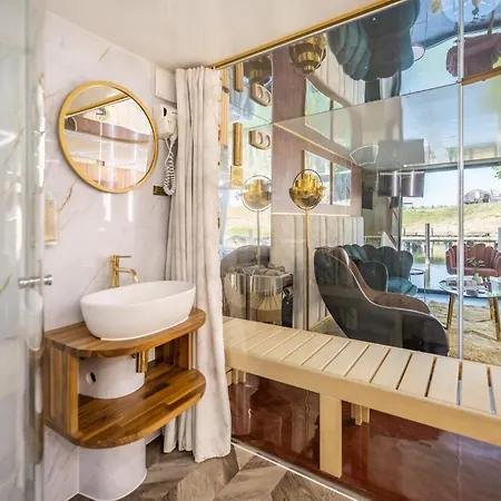 Hausboot Relax Botel