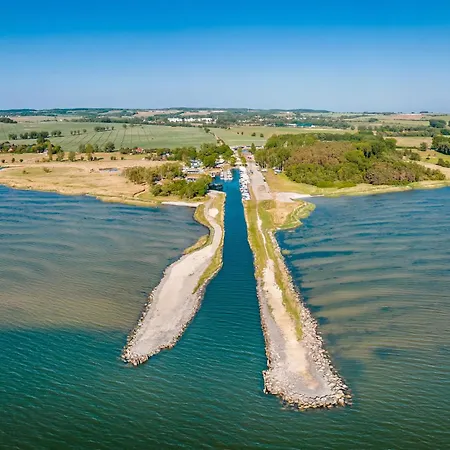 Hausboot Relax Botel 4*