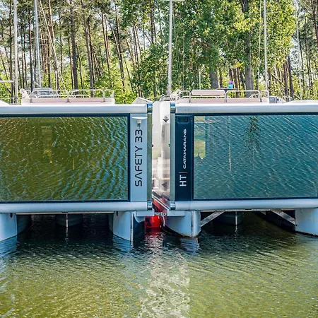 Botel Hausboot Relax 4*